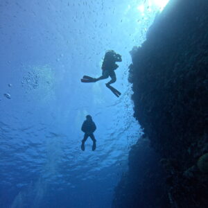 Tieftauchen Steilwand